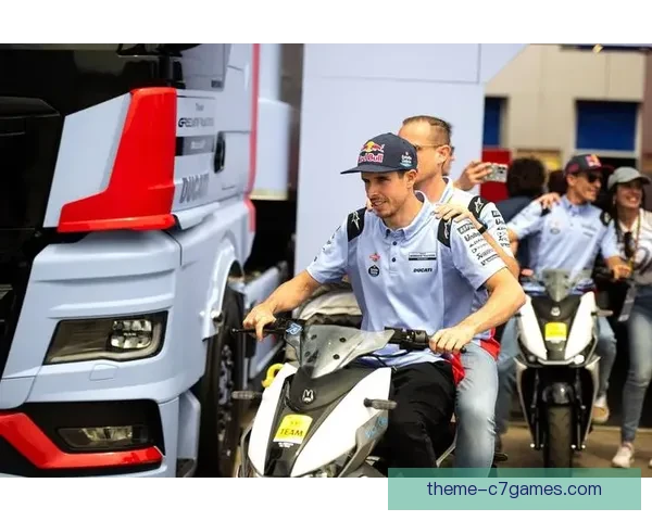 MotoGP赛季风云再起新星崛起老将强势回归引爆围场热议升温