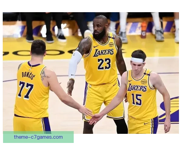 詹姆斯赛季首次缺阵湖人迎战快船队全力争胜球队状态引发广泛关注