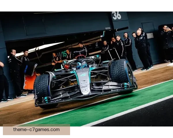 F1赛季最新动向：顶尖车队争夺激烈 新技术革新引发热议